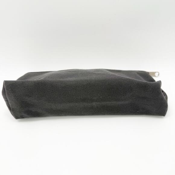 THE MET The Metropolitan Museum of Art ‘Yield to the Art’ Canvas Zipper Pouch - Picture 10 of 12